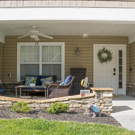 Luxe Quiet Townhouse W/Parking/Pool/By Dollywood Villa Pigeon Forge Exterior photo